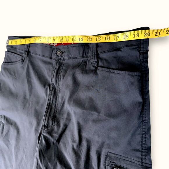 Wrangler Outdoor Flex Performance Zip Cargo Shorts Stretch Men Size 42 Off Black - Picture 9 of 12